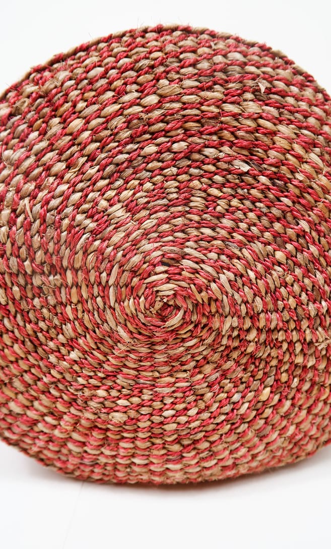 cesta rusty in fibre naturali realizzata in Kenya dagli artigiani africani scatto 6